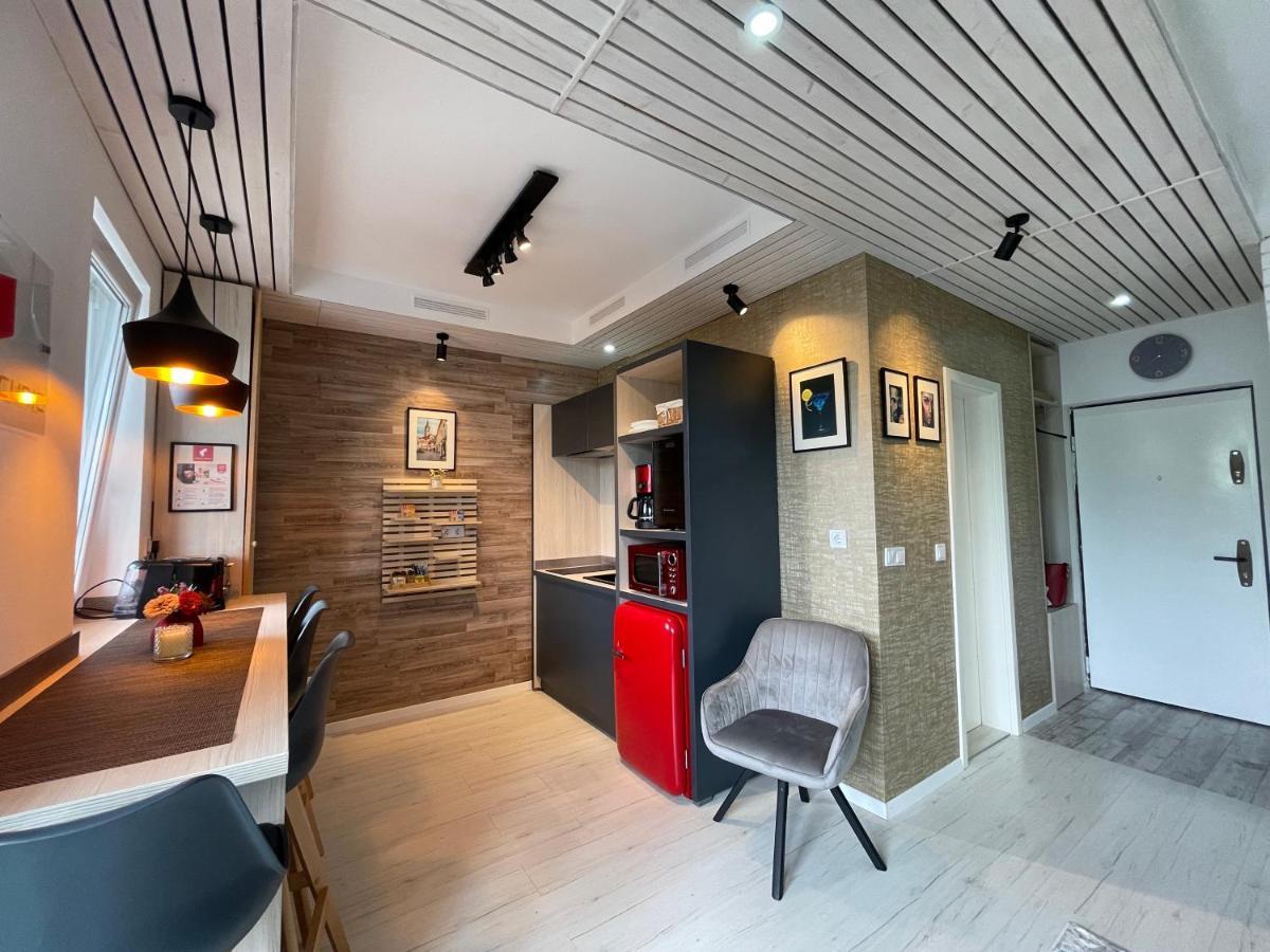 Voyage Cubic Adults Only Apartment Сибиу Екстериор снимка
