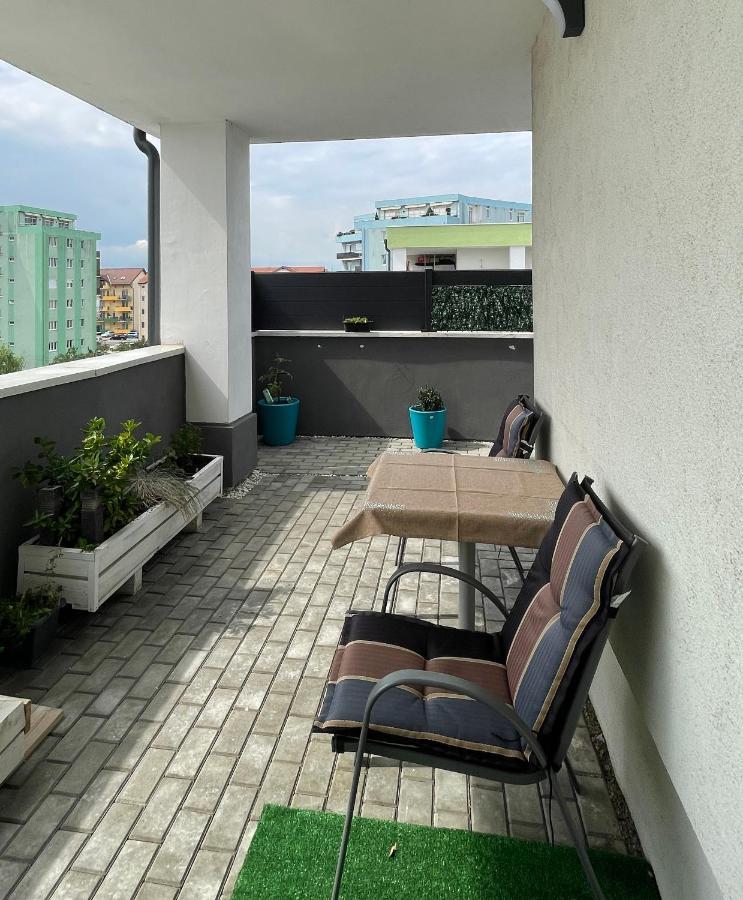 Voyage Cubic Adults Only Apartment Сибиу Екстериор снимка
