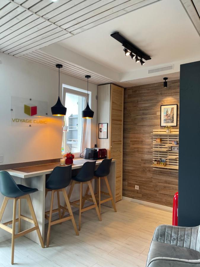 Voyage Cubic Adults Only Apartment Сибиу Екстериор снимка