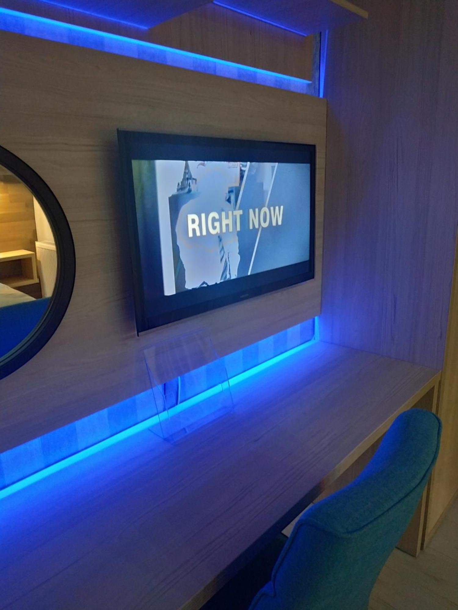 Voyage Cubic Adults Only Apartment Сибиу Екстериор снимка